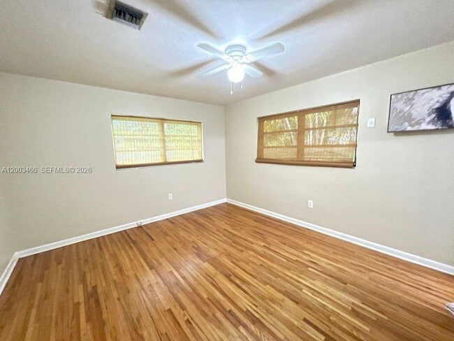 Photo - 1556 San Benito Ave