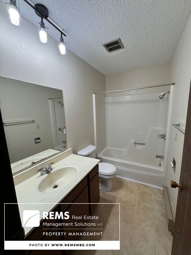 Photo - 701-709 12th Street / 1400-1406 Tuttle St Unit 1400