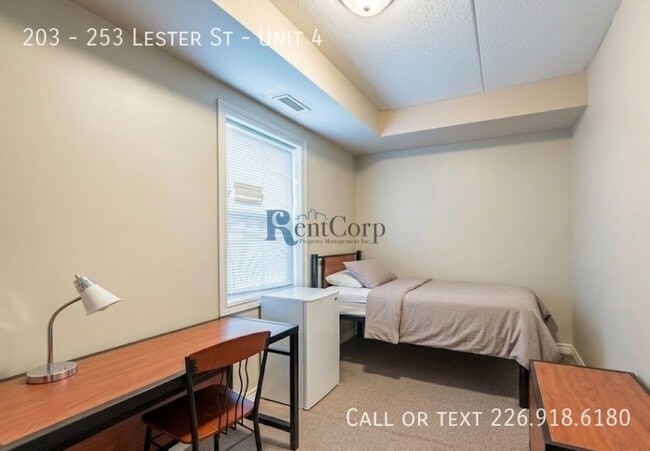 Building Photo - 253-253 Lester St Unit 4