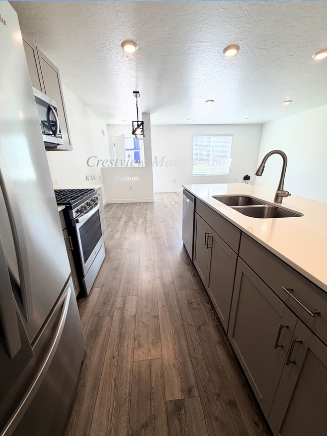 Photo - 2803 N Airmen Ave