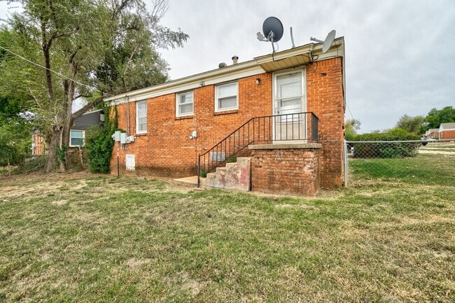 Photo - 2 Bed 1 Bath Duplex in MWC