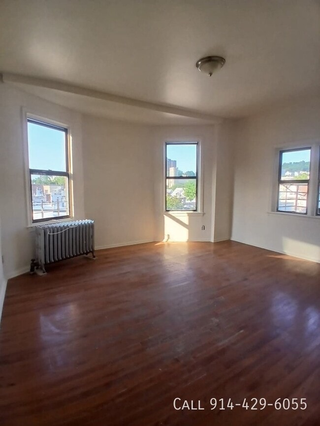 Photo - 288 Hawthorne Ave Unit 1