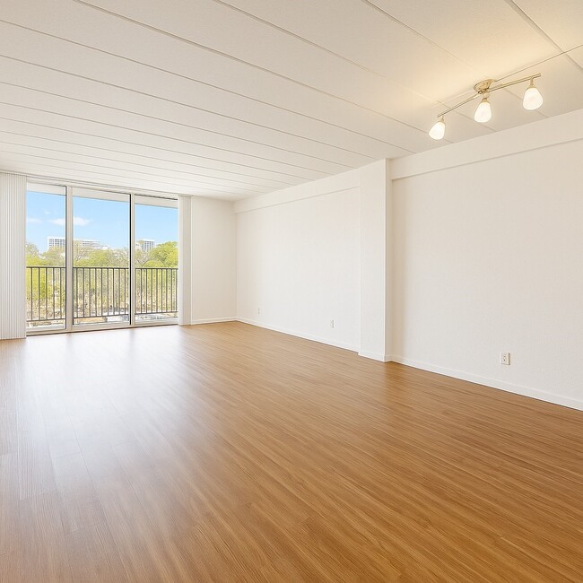 Photo - 5400 Memorial Dr Unit 801