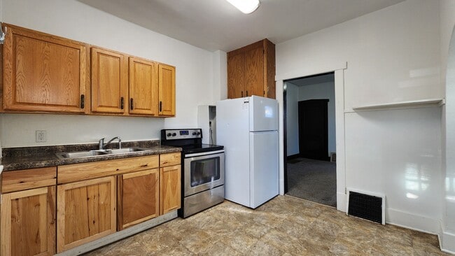 Photo - 1314 3rd Ave N