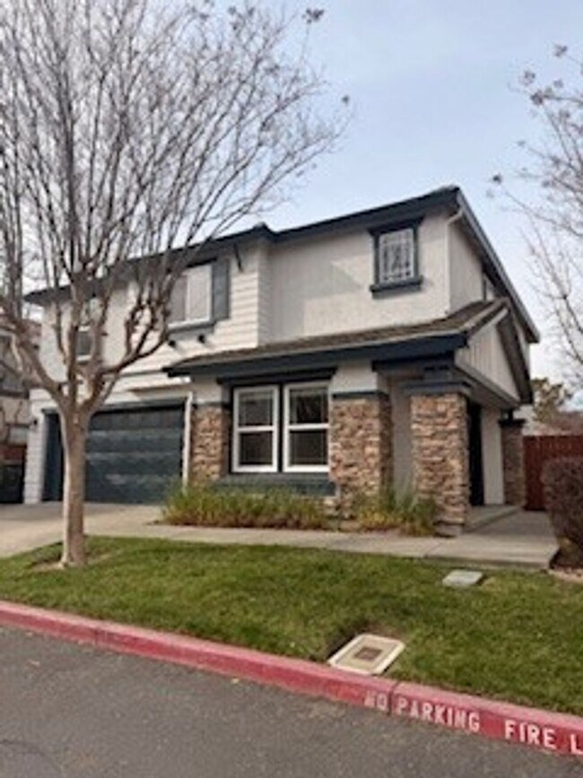 Photo - Stunning 4 Bed | 2.5 Bath Home – Fully Upgraded – Westgate Neighborhood