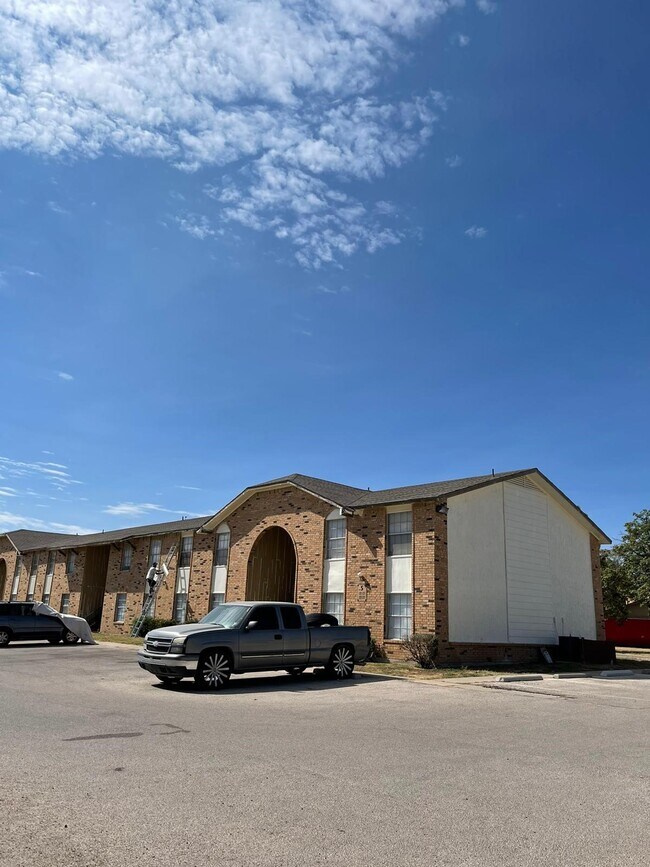Regency Square Apartments
