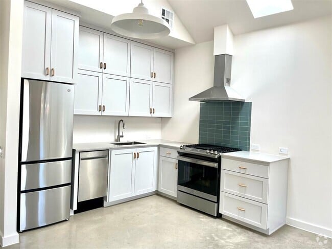 Building Photo - 5311 Grover Ave Rental