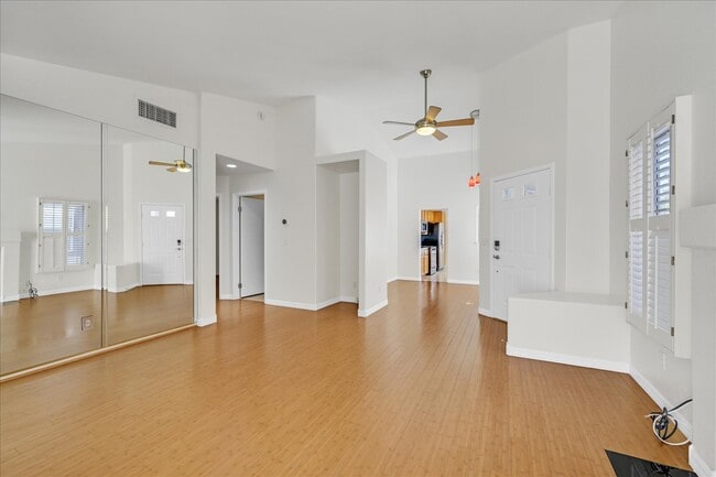 Photo - 313 Montcliff Ave