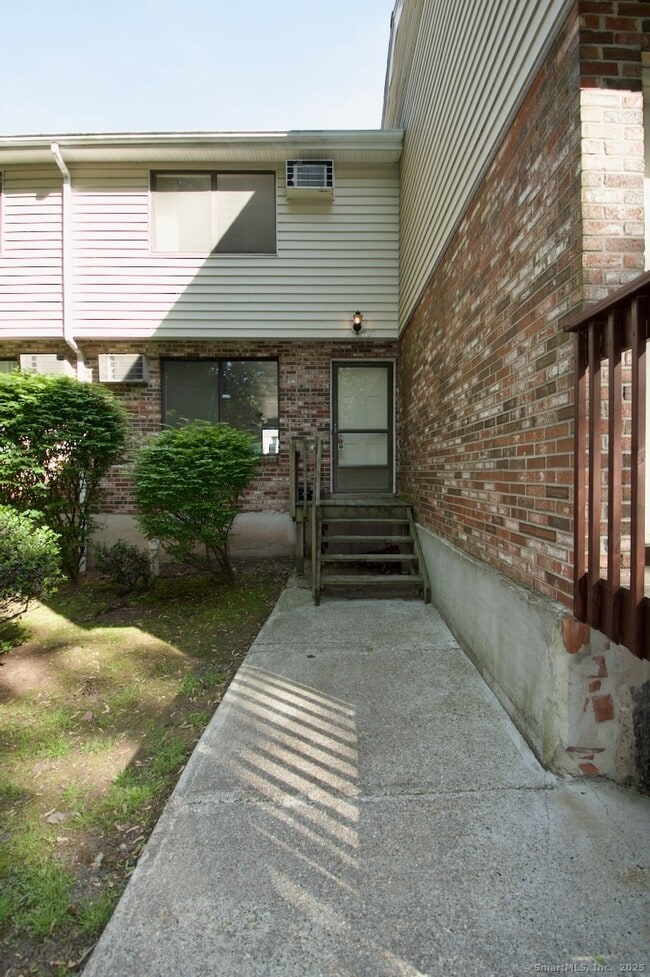 Photo - 839 Blackstone Vlg Condo Unit 839