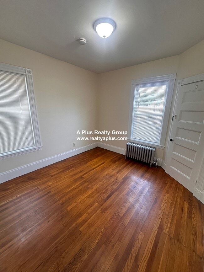 617 Hyde Park Ave Unit 1