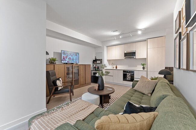 Photo - 110 Broadway Ave