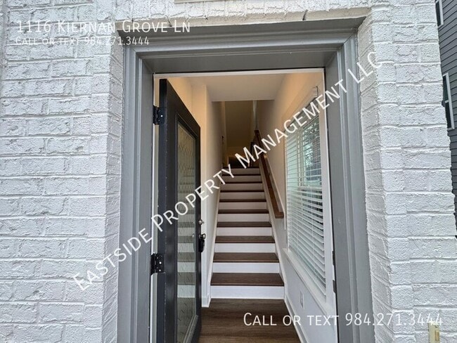 Photo - 1116 Kiernan Grove Ln