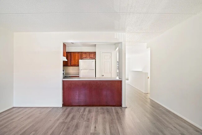 Photo - 482 Central Ave