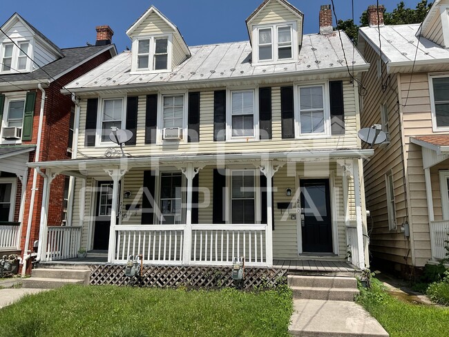 Photo - 238 E Middle St Townhome