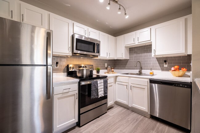 035CAF_Unidad_Parque_Primavera_2009_12_2024 - z - Historical - Spring Parc