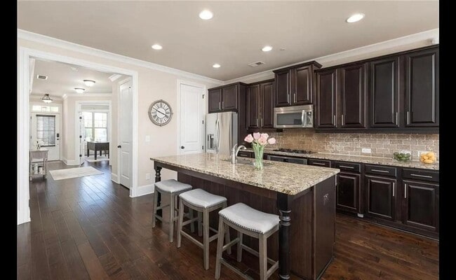 Photo - 7860 Highland Bluff