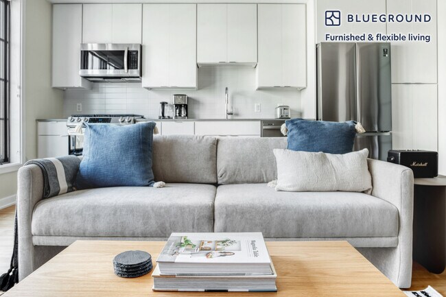 Photo - 2210 Wisconsin Ave NW Unidad SI FL4-ID548