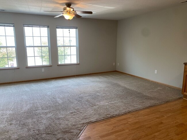 Photo - 3035 SW Sharmin Ln