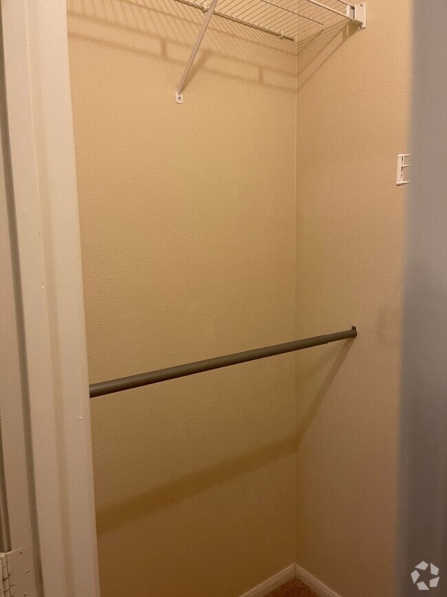 Building Photo - College Station - 4 Bedroom / 2.5 Bath / 2... Rental
