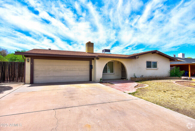 Building Photo - 1939 E Minton Dr Rental