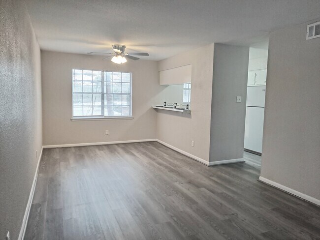 Photo - Hidden Park Apartments