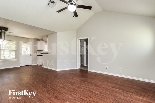 Photo - 10684 Royal York Dr