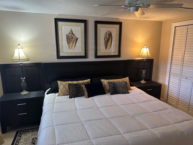 Photo - 1980 Tahitian Pl