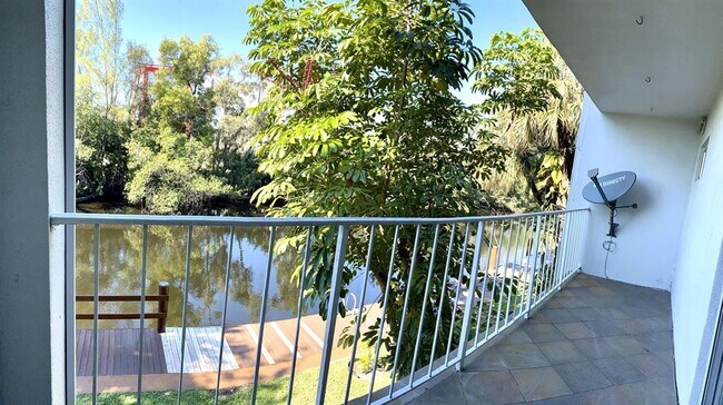 Photo - 1407 NE 56th St Unidad 207