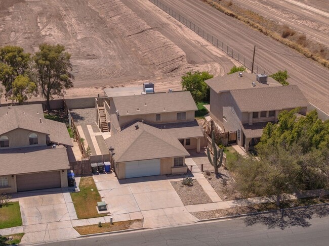 Photo - For RENT at Sandalwood Park North