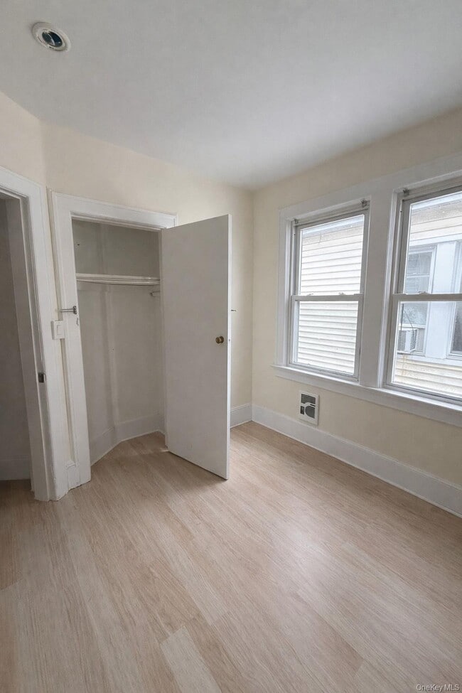 Photo - 128 Poningo St