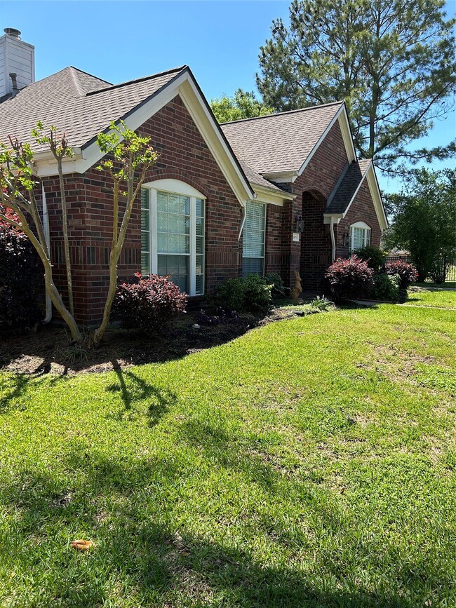 Photo - 18419 Autumn Park Dr