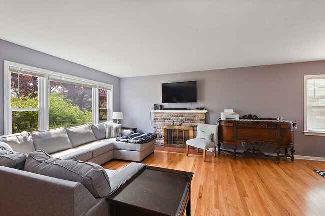 Photo - 18450 Homewood Ave