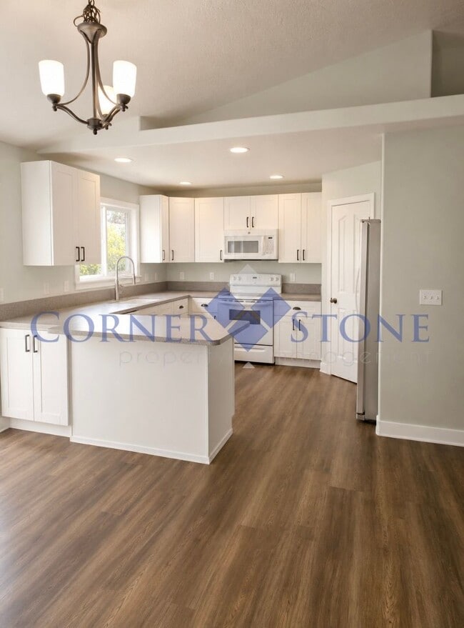 Photo - Updated Open Floor Plan in Nampa!