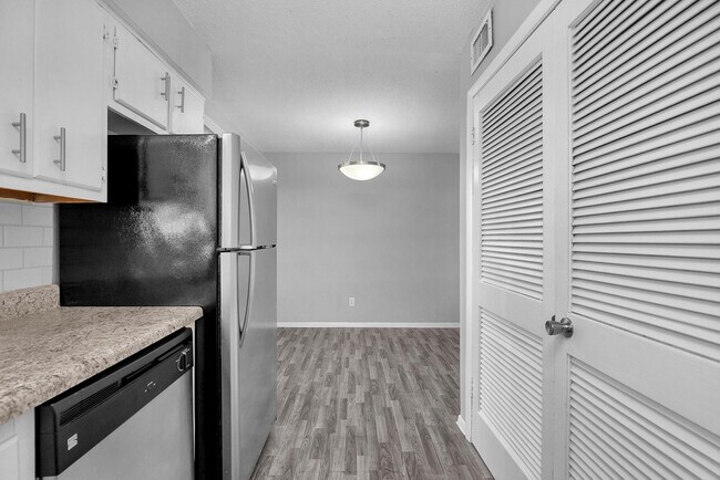 Photo - Dixon Heights