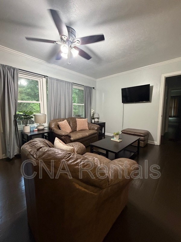 Photo - 2040 Panstone Ct SW