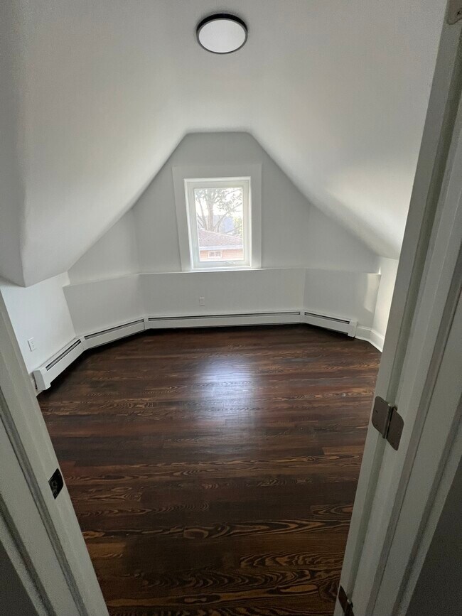 Photo - 195 Maple St Unit 3