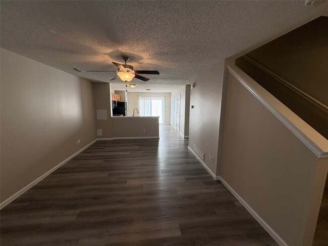 Photo - 31 Chesterfield Ct