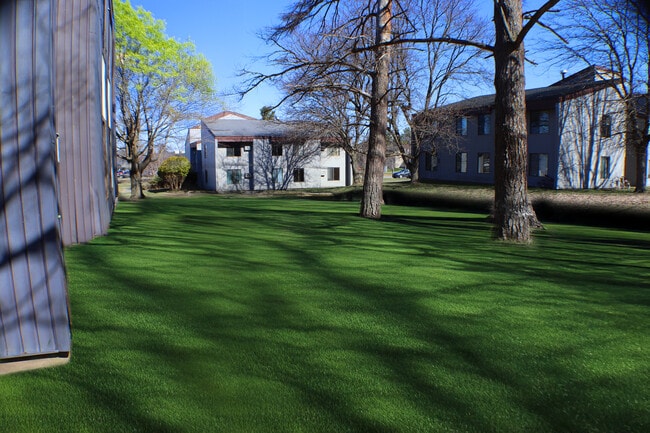 Photo - Swan Landing Apartments