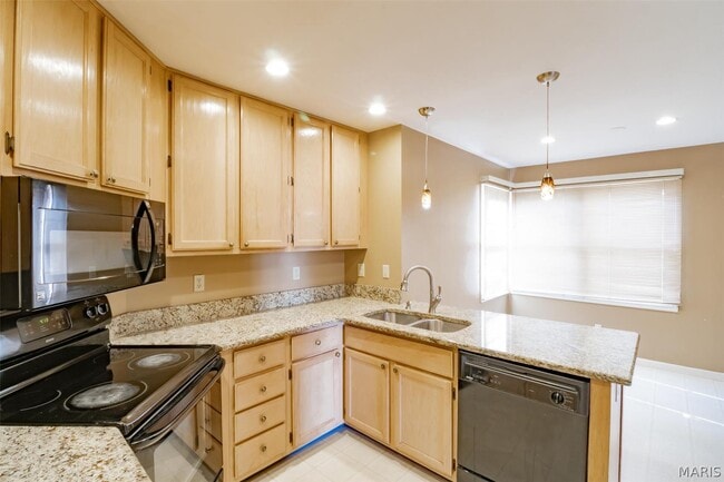 3309 Lower Lakes Estates Dr
