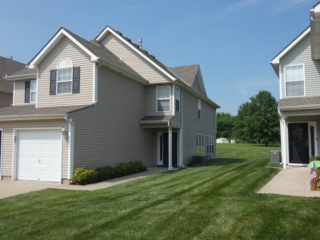Renewed Townhome-4454 NE 83rd-Northland, K... - Renewed Townhome-4454 NE 83rd-Northland, K...