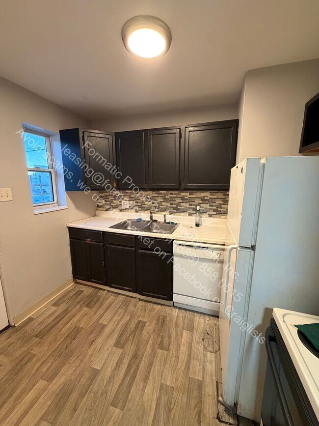 Photo - 1450 Elmira St Unit 1450