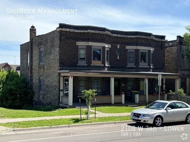 Building Photo - 2108 W 3rd St Unit Lower Rental