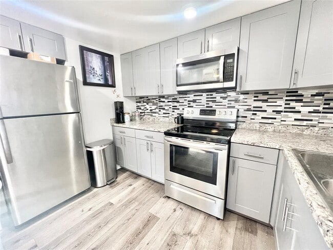 Photo - 2016 Main St Condo Unit 922
