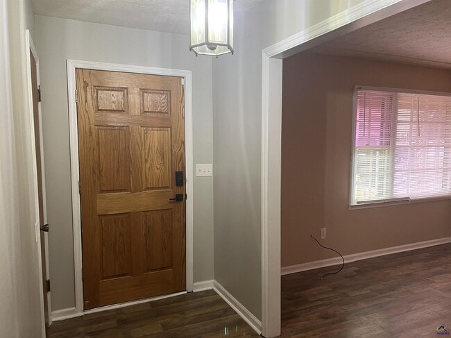 Photo - 409 Forest Lake Dr