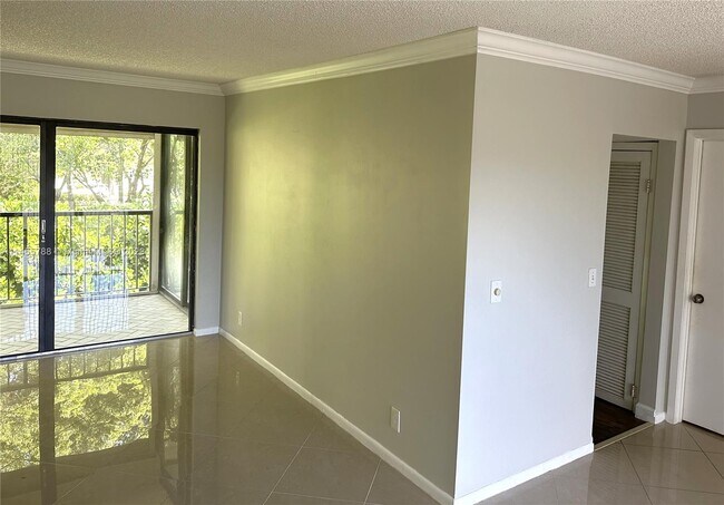 Photo - 1020 Homewood Blvd Unit K201