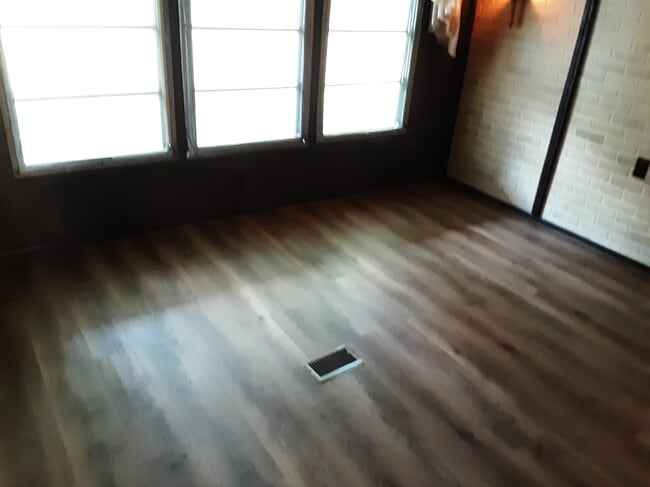 Photo - 4010 W Madison St