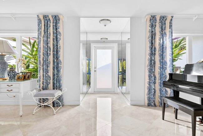 Building Photo - 107 E Inlet Dr