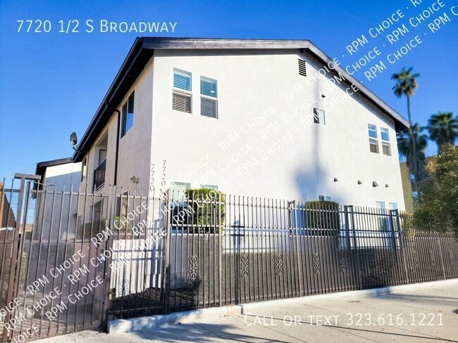 7720 1/2 S Broadway- - 7720 1/2 S Broadway- Apartamento