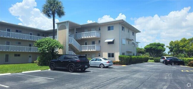Building Photo - 2668 Garden Dr N Unit 312 Rental