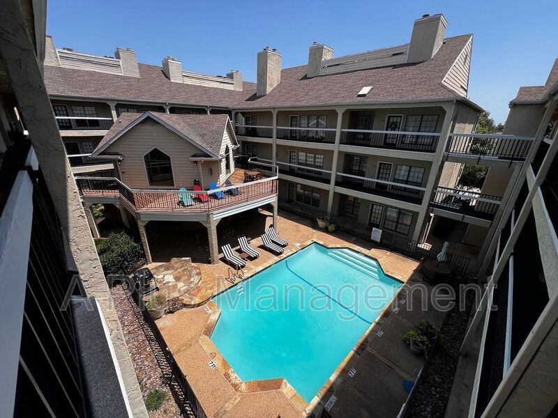 Photo - 4800 W Lovers Ln Condo Unit #518